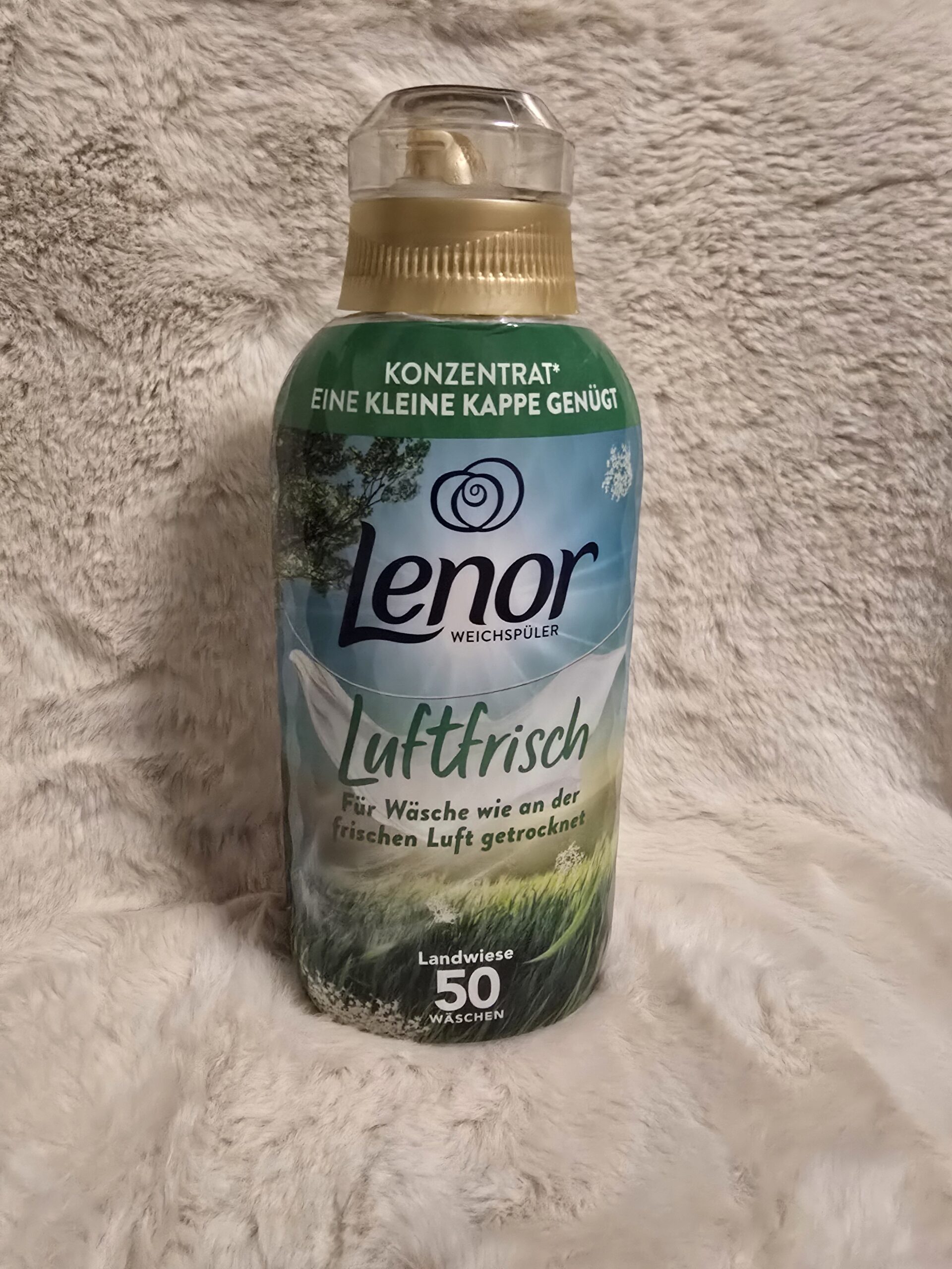 2026/01/1000046335-scaled.jpg Veļas mīkstinātājs Lenor Luftfrisch Landwiese 50 mazgāšanām - Image 1