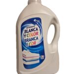 Šķidrais veļas mazgāšanas līdzeklis baltai un krāsainai veļai Bosque Verde Blanca y Color 50 mazgāšanas reizēm