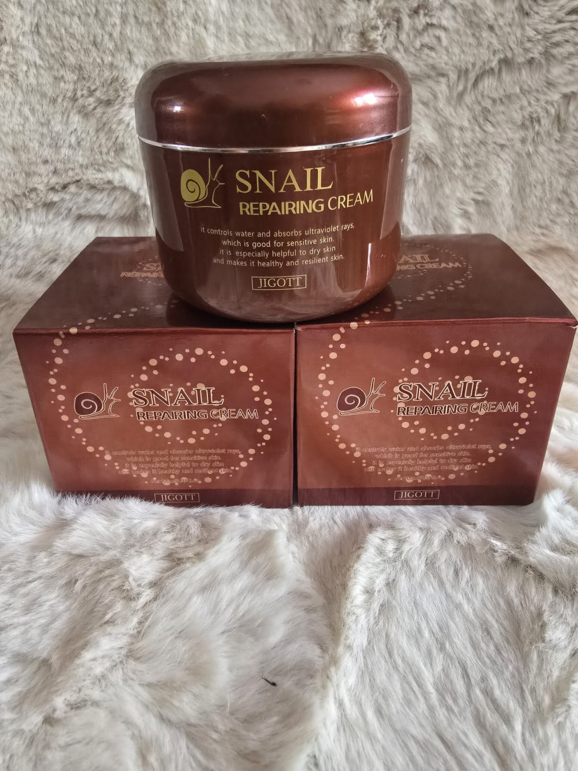 2026/02/1000051463-scaled.jpg Sejas krēms Jigott Snail Repairing Cream 100 ml - Image 1