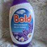 Bold 2in1 šķidrais veļas mazgāšanas līdzeklis: Lavender & Camomile (Lavanda un kumelīte)