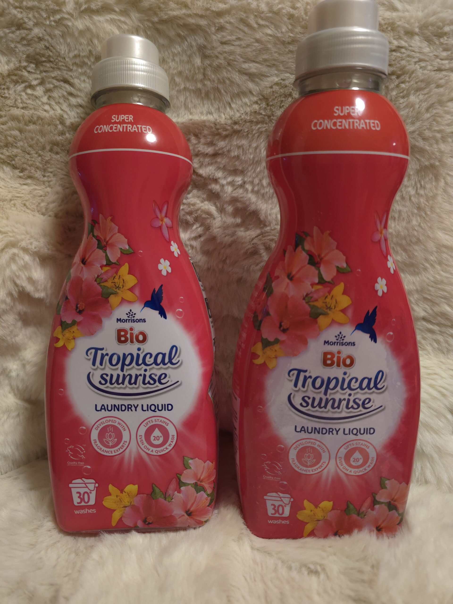 2026/03/1000060690-scaled.jpg Morrisons Bio Tropical Sunrise superkoncentrēts šķidrais veļas mazgāšanas līdzeklis (30 mazgāšanas reizes) - Image 1